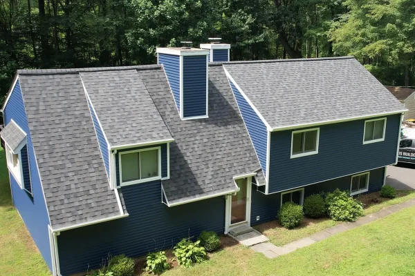 siding-contractor-connecticut Connecticut home with new siding installation